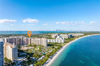 781 Crandon Blvd #804 1