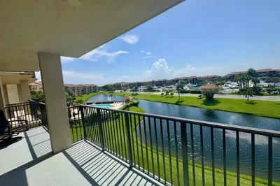 601 SEAFARER Circle #405 1