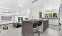 452 Hampton Ln Photo