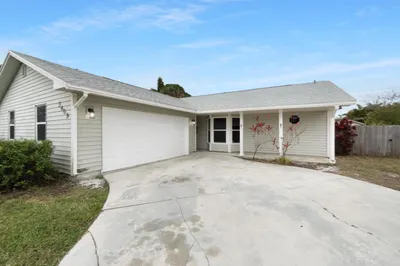 5409 Hickory Drive 1