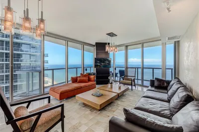17001 Collins Ave #2508 1