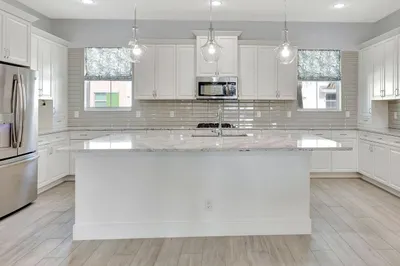 13390 Alton Road 1