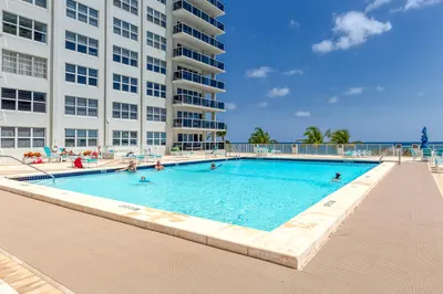 3500 Galt Ocean Drive #207 1