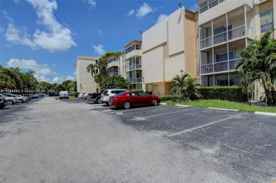 9159 SW 77th Ave #210 1