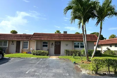 5725 Fernley Drive E #71 1