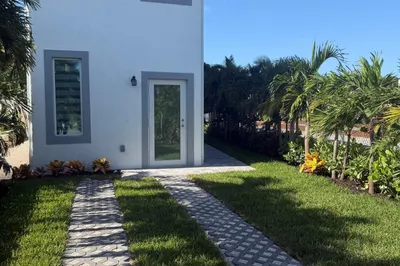501 El Prado 1