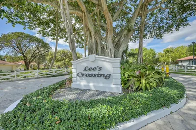 106 E Lee Road 1