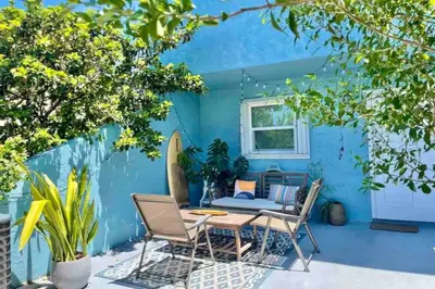 902 Shorewinds Drive #C 1
