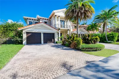 7979 SW 195th Ter 1