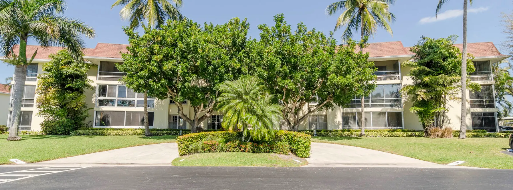 Just Listed | Terrific in Tamberlane | 5520 Tamberlane Circle #307