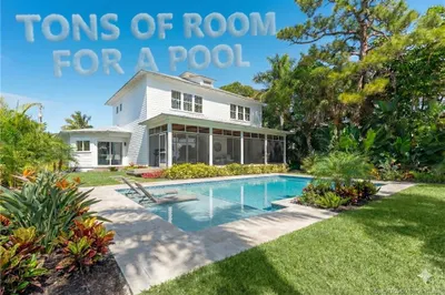 3404 SE Inlet Harbor Trail 1