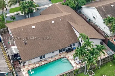 7363 NW 49th St 1