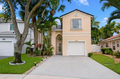 5655 La Quinta Court 1