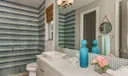 1050 SE Faulkner Ter Terrace Photo