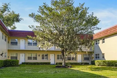 21 Pine Arbor Lane #104 1