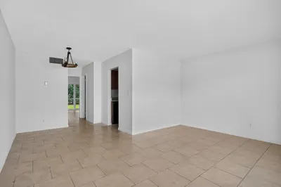2160 NE 42nd Court #3 1