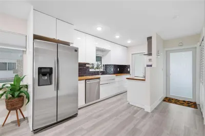 2161 NE 42nd Court #106 1