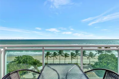 3001 S Ocean Dr #711 1