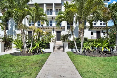 425 N Ocean Boulevard #3 1