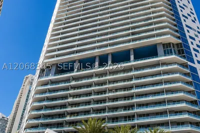 1300 Brickell Bay Dr #3400 1