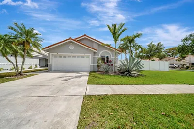17690 SW 4th Ct 1