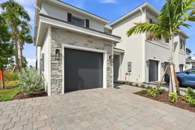 147 Lakeside Landing Court 1