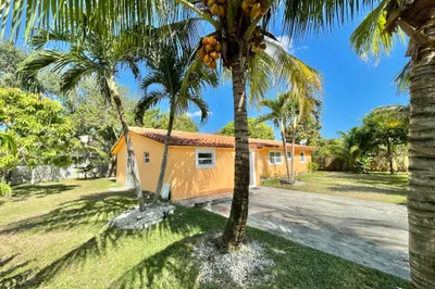 300 Ross Drive 1