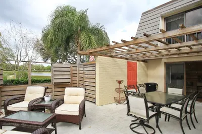 211 2nd Terrace 1