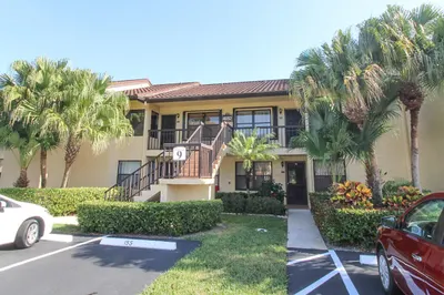 4692 Lucerne Lakes Boulevard E #104 1
