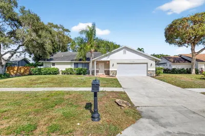4135 Bay Laurel Way 1