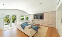 8926 Emerson Ave Photo