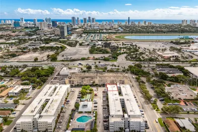 329 SE 3rd St #502P 1