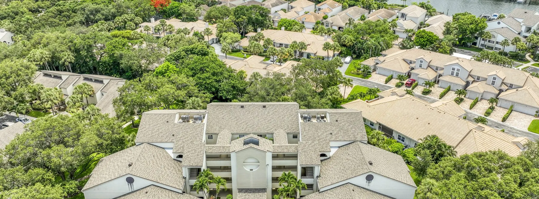 Just Listed | 325 Oak Harbour Drive