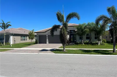 11965 SW Sandy Bay Cir 1