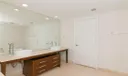 465 Brickell Ave #Bay 419 Photo
