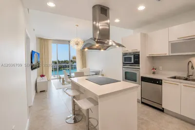 7930 East Dr #506 1
