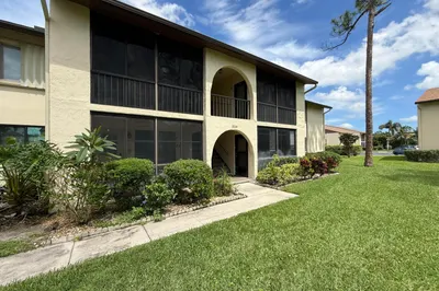 304 Knotty Pine Circle #B-2 1