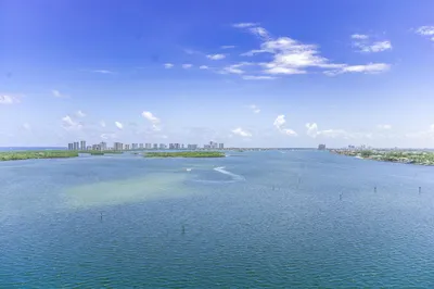100 Lakeshore Drive #1253 1