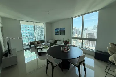 300 S Biscayne Blvd #T-3301 1