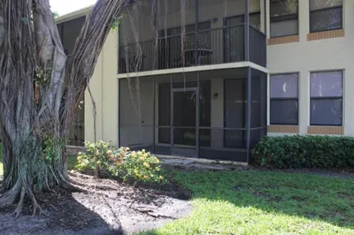 1256 S Military Trail #911 1