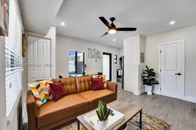 1405 N Andrews Ave #2 1
