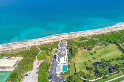 1289 NE Ocean Boulevard #11 1