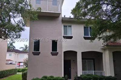 1953 SE 24th Ave 1