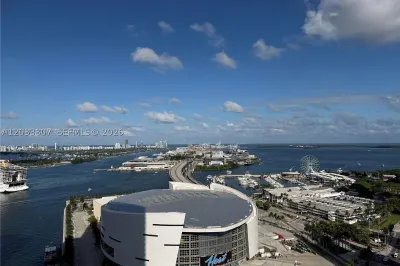 888 Biscayne Blvd #3001 1