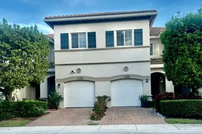1132 Vermilion Drive 1