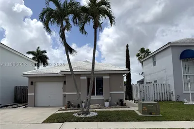3091 Lighthouse Pl 1