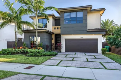 15880 SW 136th Ter 1