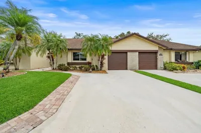 137 Meander Circle 1