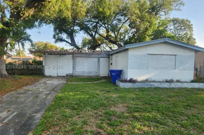 6331 Harding St 1