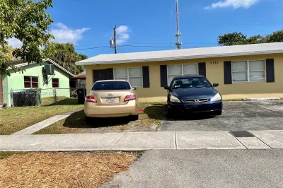 2130 NW 21st Ter 1